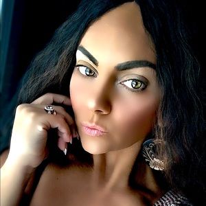 Meet your Posher, Gail